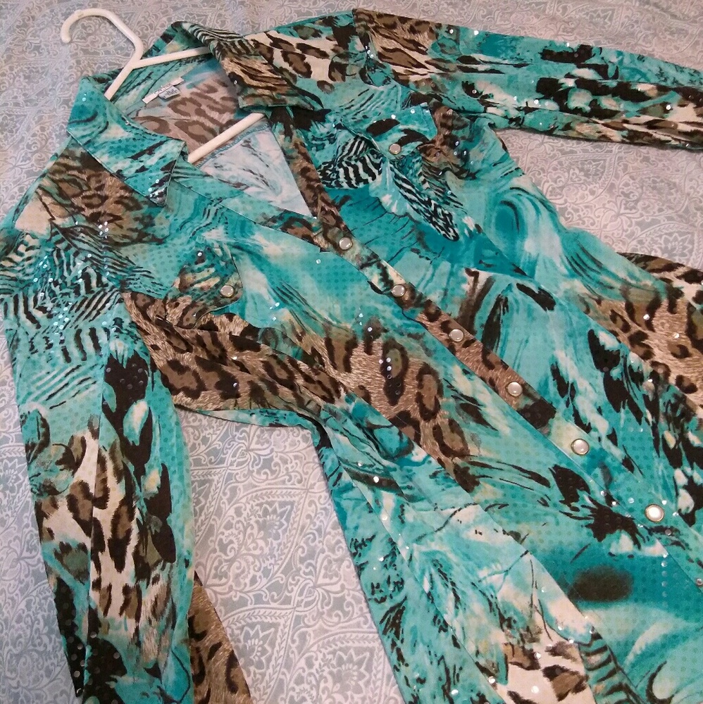 Caché Exotic Button Down Blouse